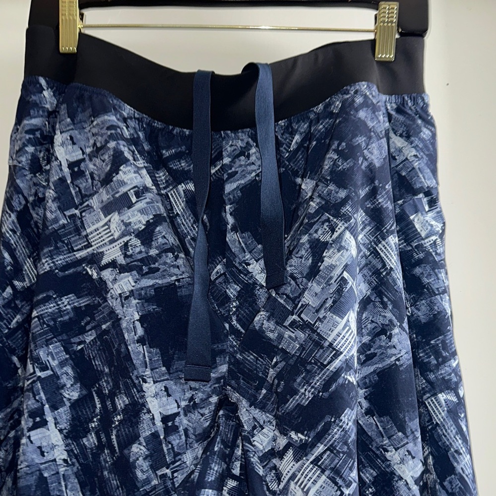 Men’s NWOTLululemon athletica Blue and Black Athletic Shorts